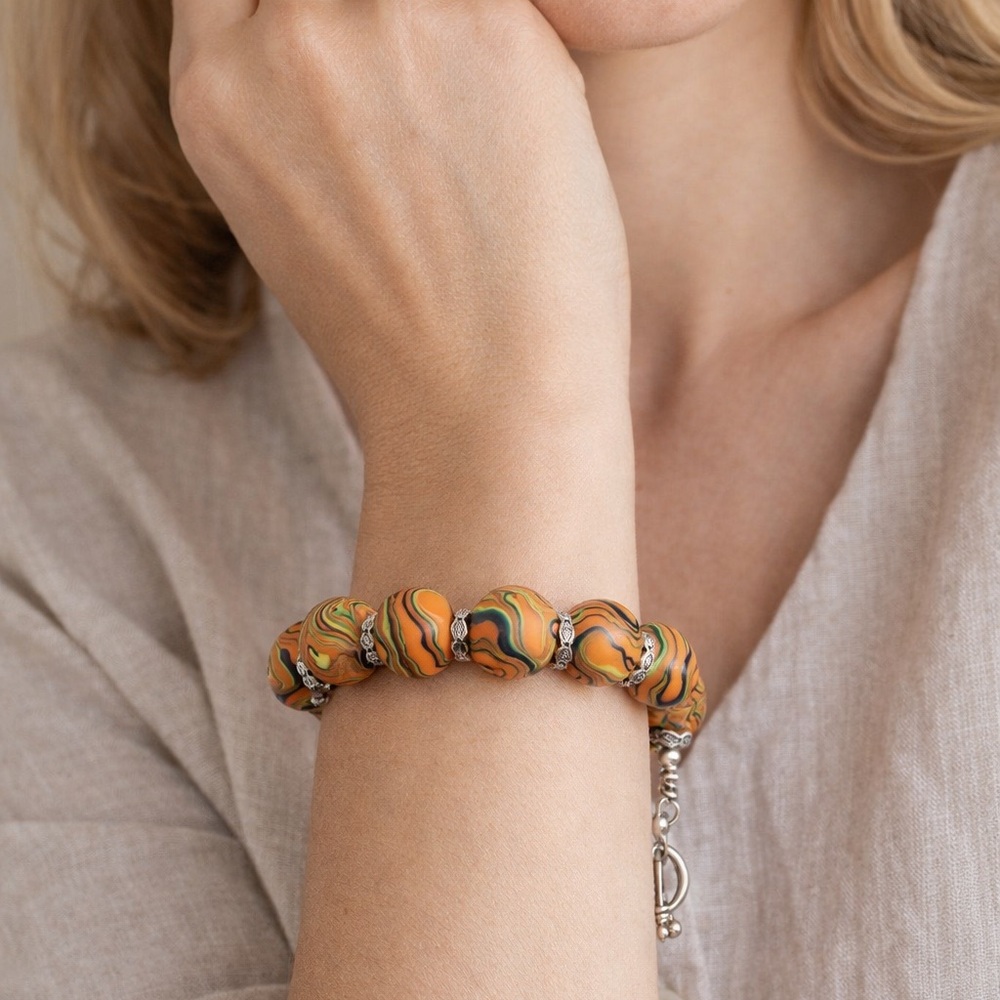Handmade Marbled Polymer Clay Bead Bracelet - Orange & Green Swirl - Picture 1 of 9